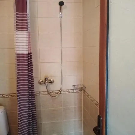 уют с. *
