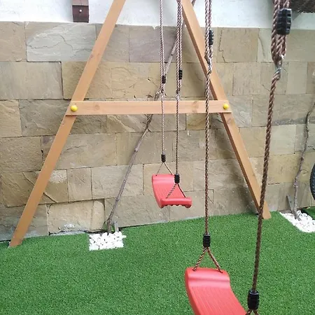 уют с. Σπίτι διακοπών